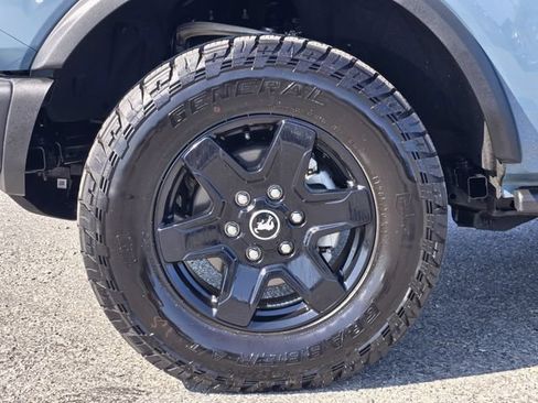 Used 2023 Ford Bronco Black Diamond AWD/4WD image 10