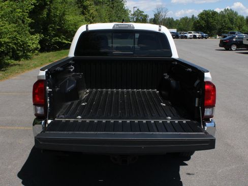 Used 2023 Toyota Tacoma SR5 w/ SX Package AWD/4WD image 7