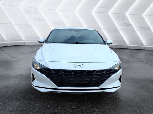 Used 2023 Hyundai Elantra SEL image 8