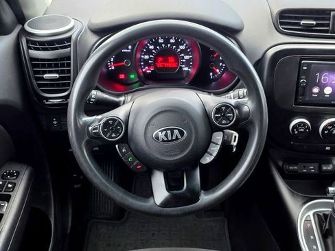Used 2015 Kia Soul image 9