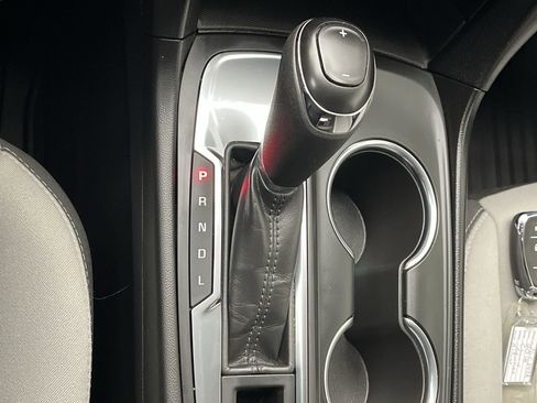 Used 2018 Chevrolet Equinox LS image 20