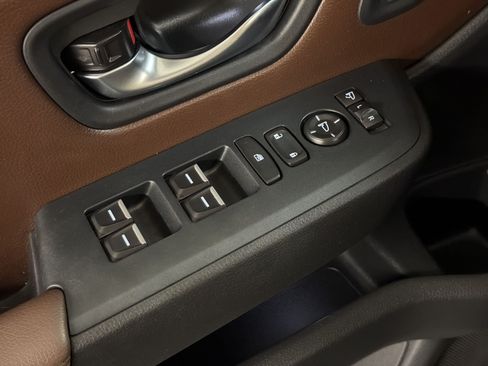 Certified 2025 Honda Pilot Elite image 15