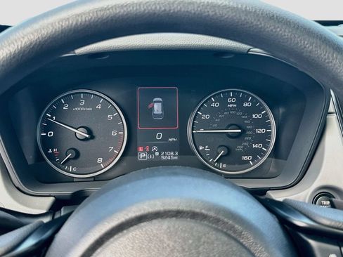 Certified 2026 Subaru Crosstrek 2.5i Premium AWD/4WD image 11