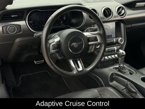 Used 2022 Ford Mustang Coupe RWD image 10