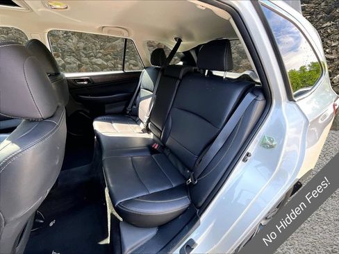 Used 2018 Subaru Outback 2.5i Limited AWD/4WD image 23