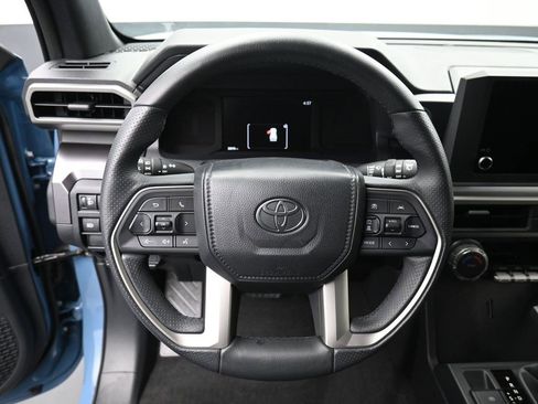 Used 2025 Toyota 4Runner SR5 image 15