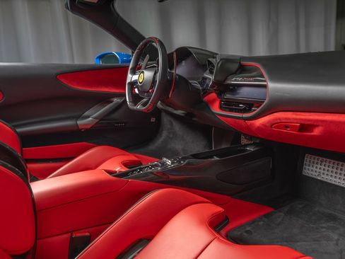 Certified 2024 Ferrari SF90 Spider AWD/4WD image 21