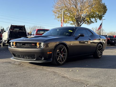 Used 2019 Dodge Challenger R/T Scat Pack image 3