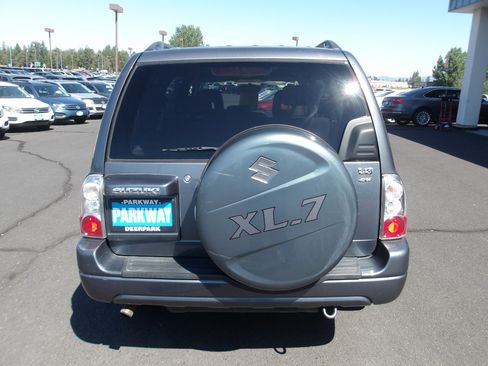 Used 2004 Suzuki XL7 4WD image 4