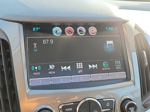 Used 2016 Chevrolet Cruze LT w/ Sun And Sound Package image 10