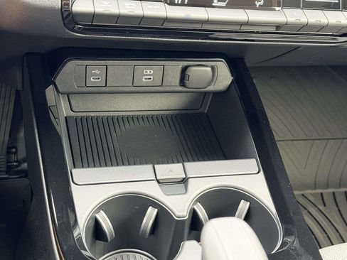 Used 2026 Toyota Prius LE image 6