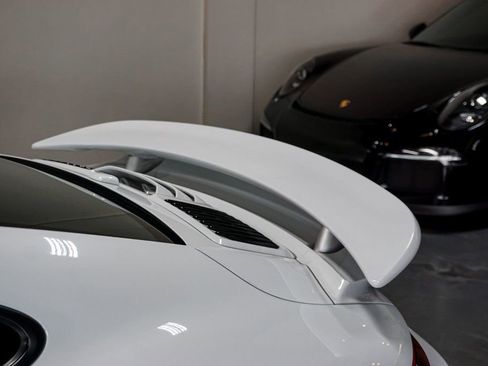 Used 2019 Porsche 911 4 Coupe image 47