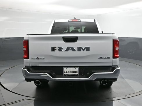 New 2026 RAM 1500 4x4 Crew Cab image 8