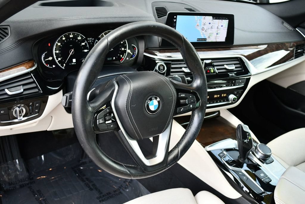 Used 2017 BMW 530i RWD image 11