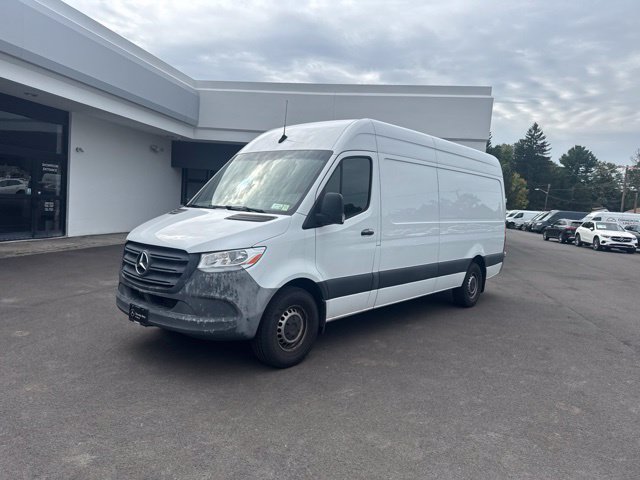 Used 2023 Mercedes-Benz Sprinter 2500 image 2