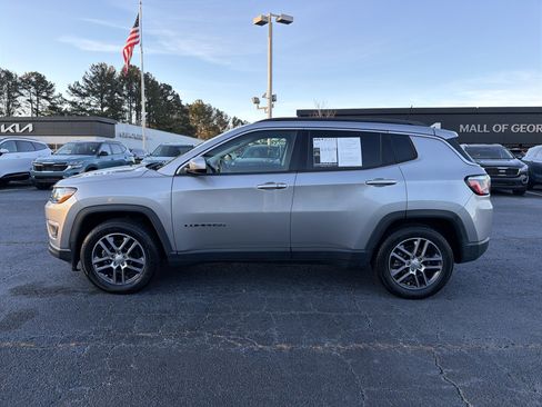 Used 2020 Jeep Compass Latitude w/ Safety & Security Group image 3