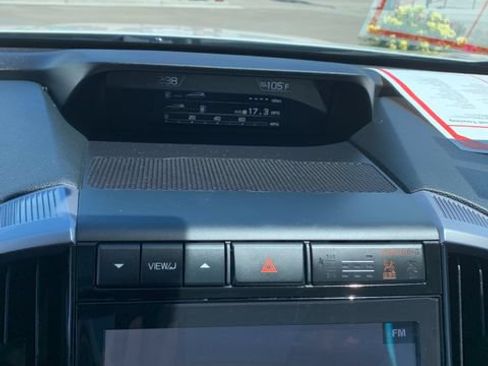 Used 2022 Subaru Ascent Touring AWD/4WD image 30