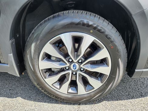 Certified 2025 Subaru Outback Limited AWD/4WD image 7