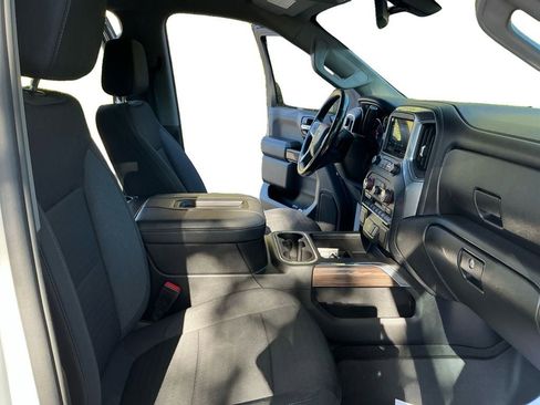 Used 2021 Chevrolet Silverado 1500 LT Trail Boss w/ LPO, Dark Essentials Package image 15