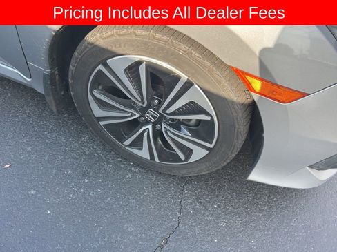Used 2016 Honda Civic EX-T image 2