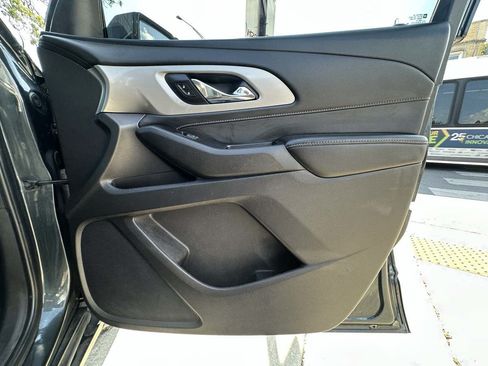 Used 2019 Chevrolet Traverse LT w/ LPO, Floor Liner Package AWD/4WD image 30