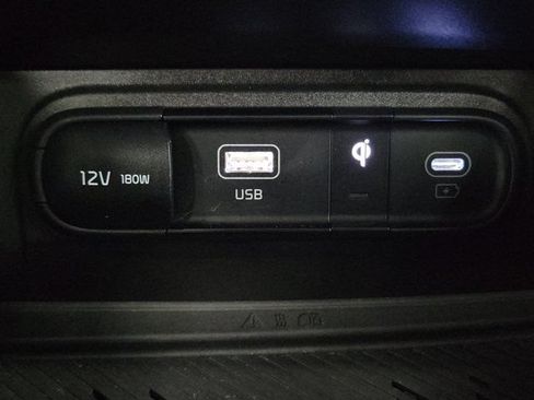 Used 2025 Kia Sportage EX FWD image 27