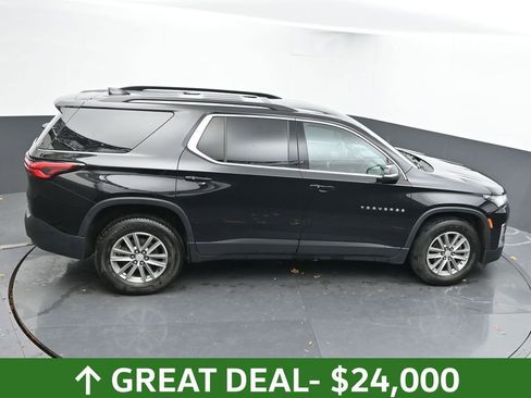 Used 2023 Chevrolet Traverse LT image 42