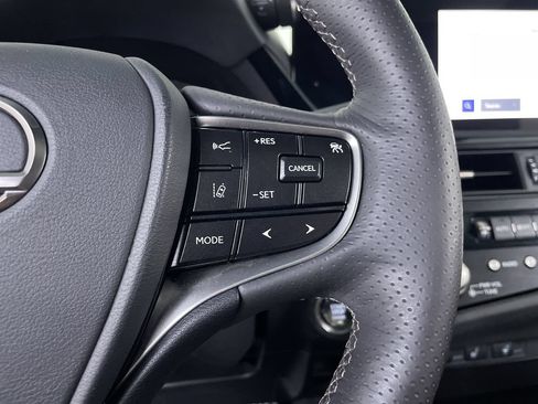 Used 2023 Lexus ES 350 F Sport w/ Accessory Package (Z1) FWD image 26