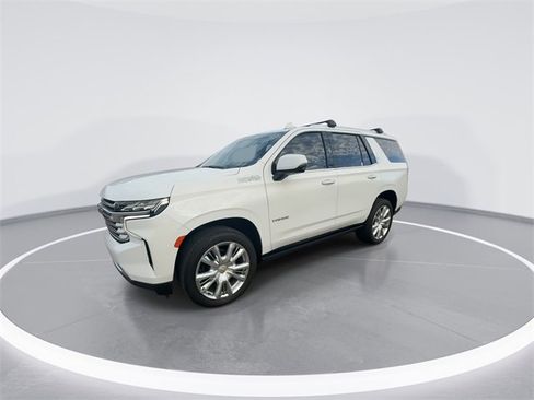 Used 2021 Chevrolet Tahoe High Country w/ Premium Package image 4
