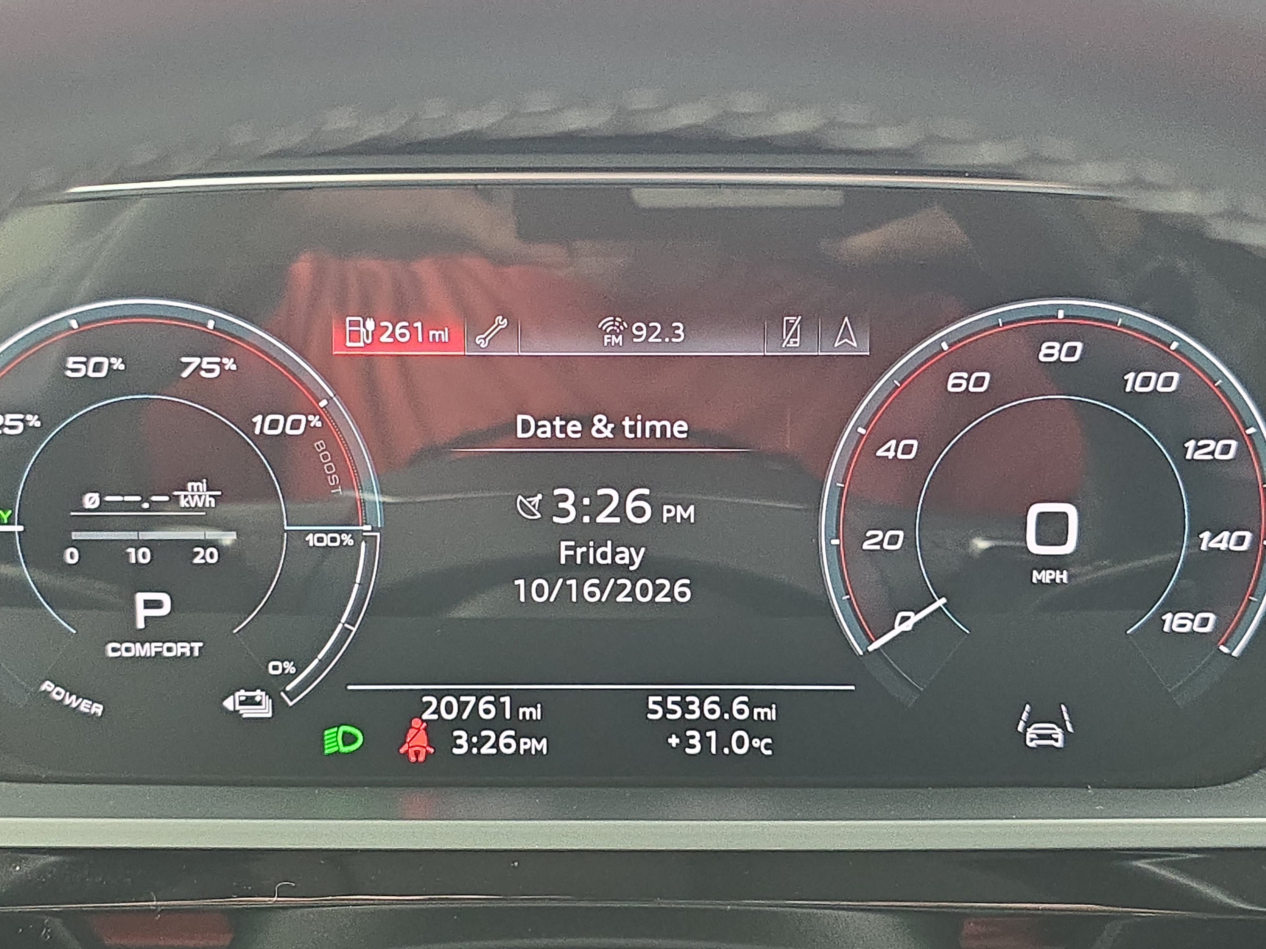 Used 2024 Audi Q8 e-tron Premium Plus AWD/4WD image 21