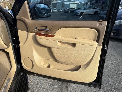 Used 2012 Chevrolet Tahoe LTZ image 20