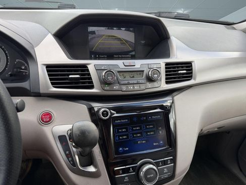 Used 2016 Honda Odyssey EX-L image 17