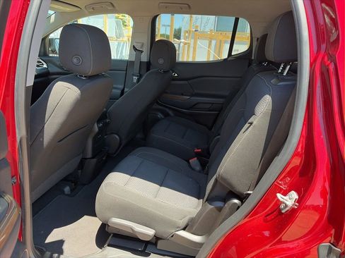 Used 2021 GMC Acadia SLE w/ Elevation Edition FWD image 7