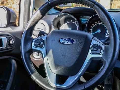 Used 2016 Ford Fiesta SE image 13