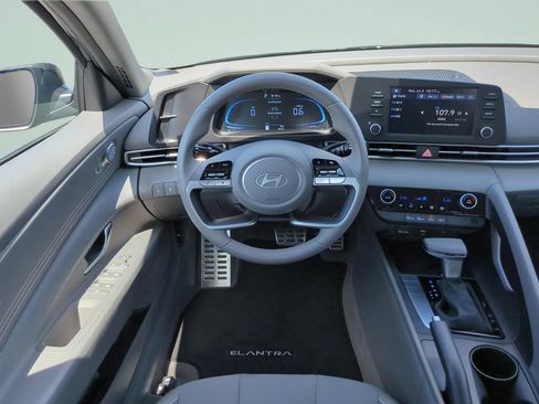 Certified 2026 Hyundai Elantra Sport FWD image 11