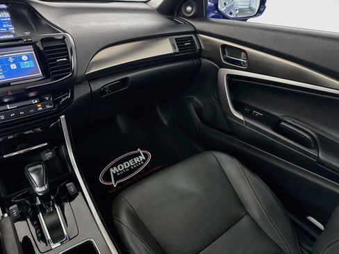 Used 2017 Honda Accord EX-L image 33