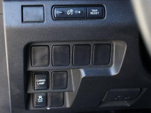 Used 2022 Nissan Frontier S image 21