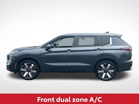 Used 2025 Mitsubishi Outlander SE FWD image 5
