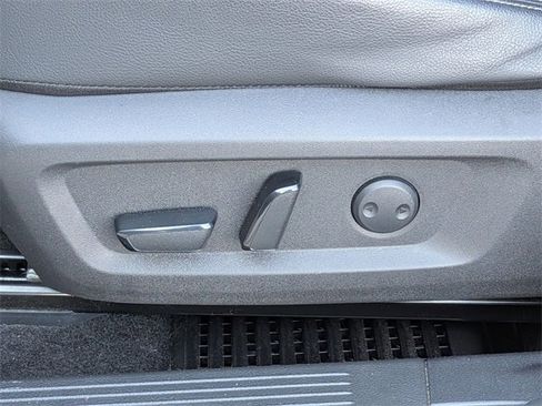 Certified 2022 Nissan Rogue SL w/ SL Premium Package image 27