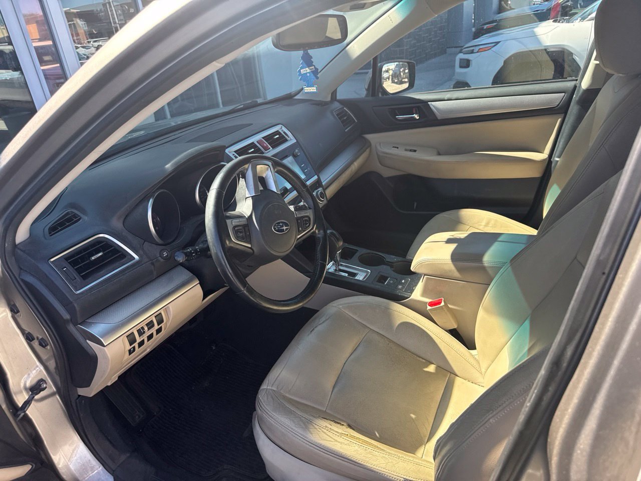 Used 2016 Subaru Outback 2.5i Premium AWD/4WD image 12
