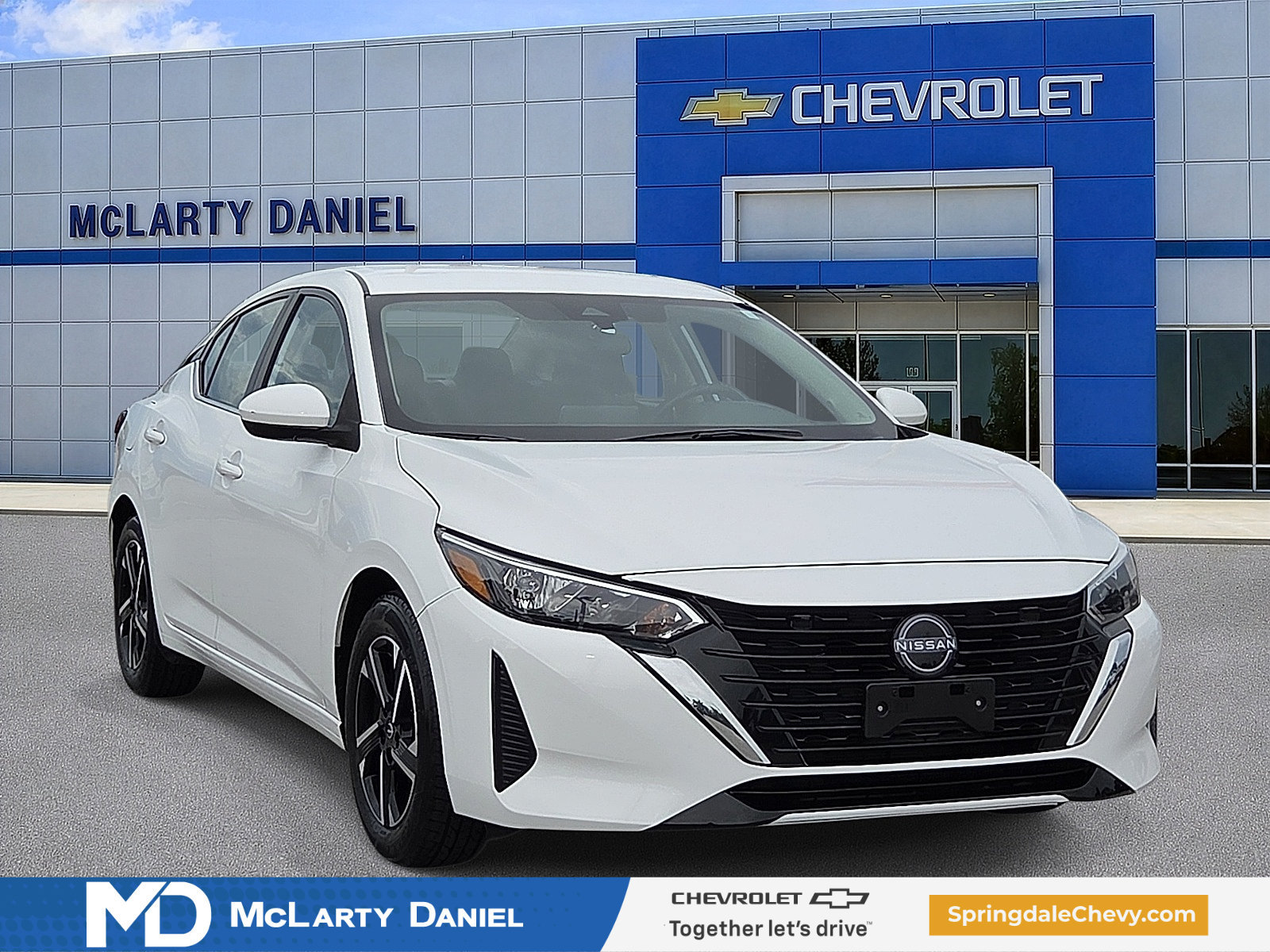 Used 2025 Nissan Sentra SV FWD image 1