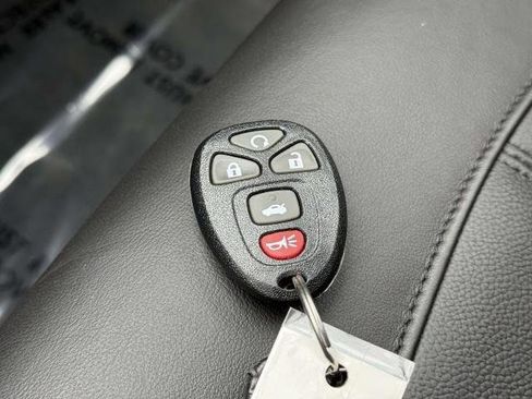 Used 2011 Chevrolet Malibu LTZ image 29