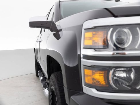 Used 2015 Chevrolet Silverado 1500 LTZ Z71 w/ LTZ Plus Package AWD/4WD image 11
