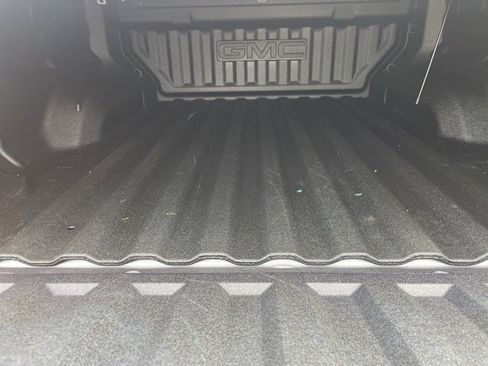 Used 2025 GMC Canyon AT4 w/ Off-Road Front Bumper Package image 7