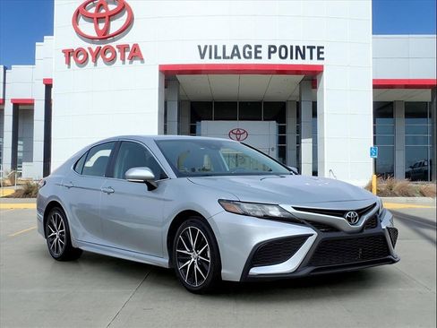 Certified 2023 Toyota Camry SE image 8