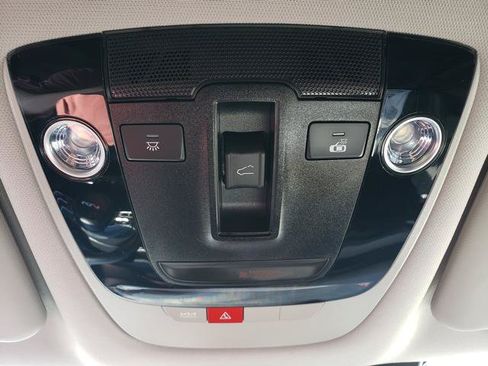 Certified 2024 Kia Seltos SX w/ SX Sunroof Package AWD/4WD image 31