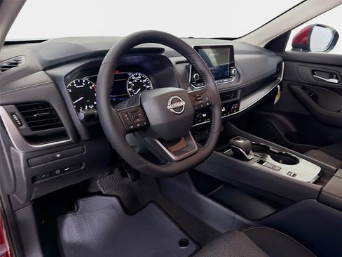 New 2026 Nissan Rogue SV FWD image 9