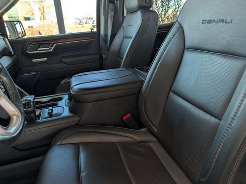 Used 2024 GMC Sierra 1500 Denali w/ Denali Reserve Package image 11