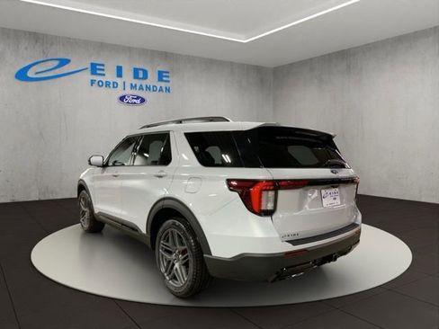 New 2026 Ford Explorer ST-Line w/ ST-Line Street Pack AWD/4WD image 3