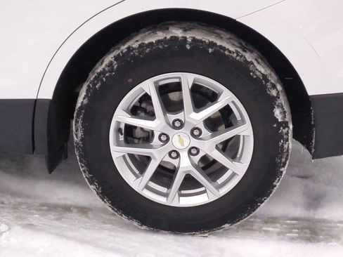 Used 2022 Chevrolet Equinox LT image 13